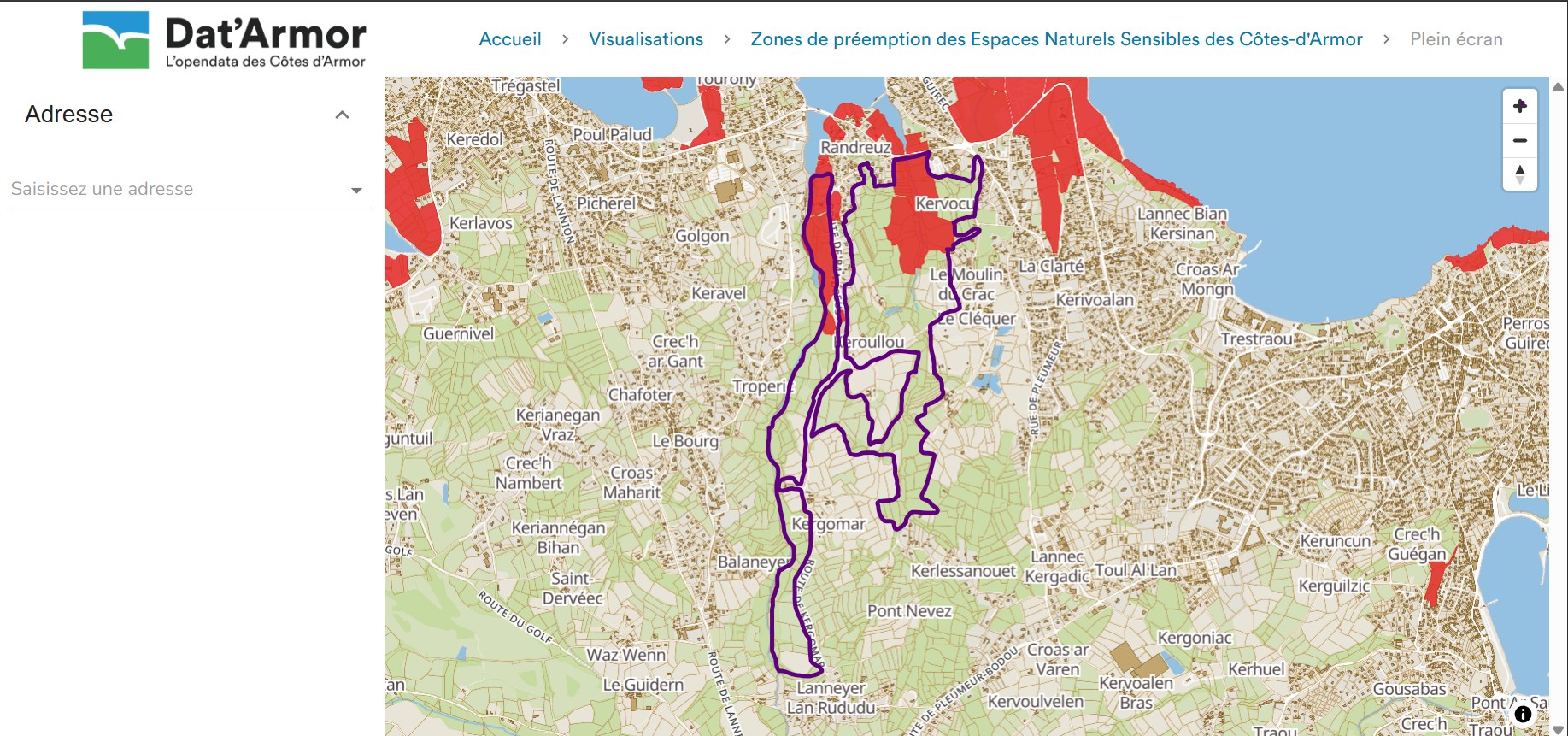 Carte montrant en rouge les zones ENS et en violet le périmètre d’intervention foncière du Conservatoire du littoral sous le boulevard des Traouïero